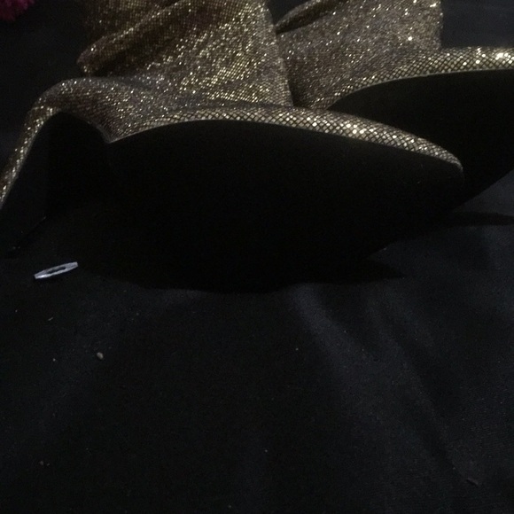 High heals - Picture 2 of 2